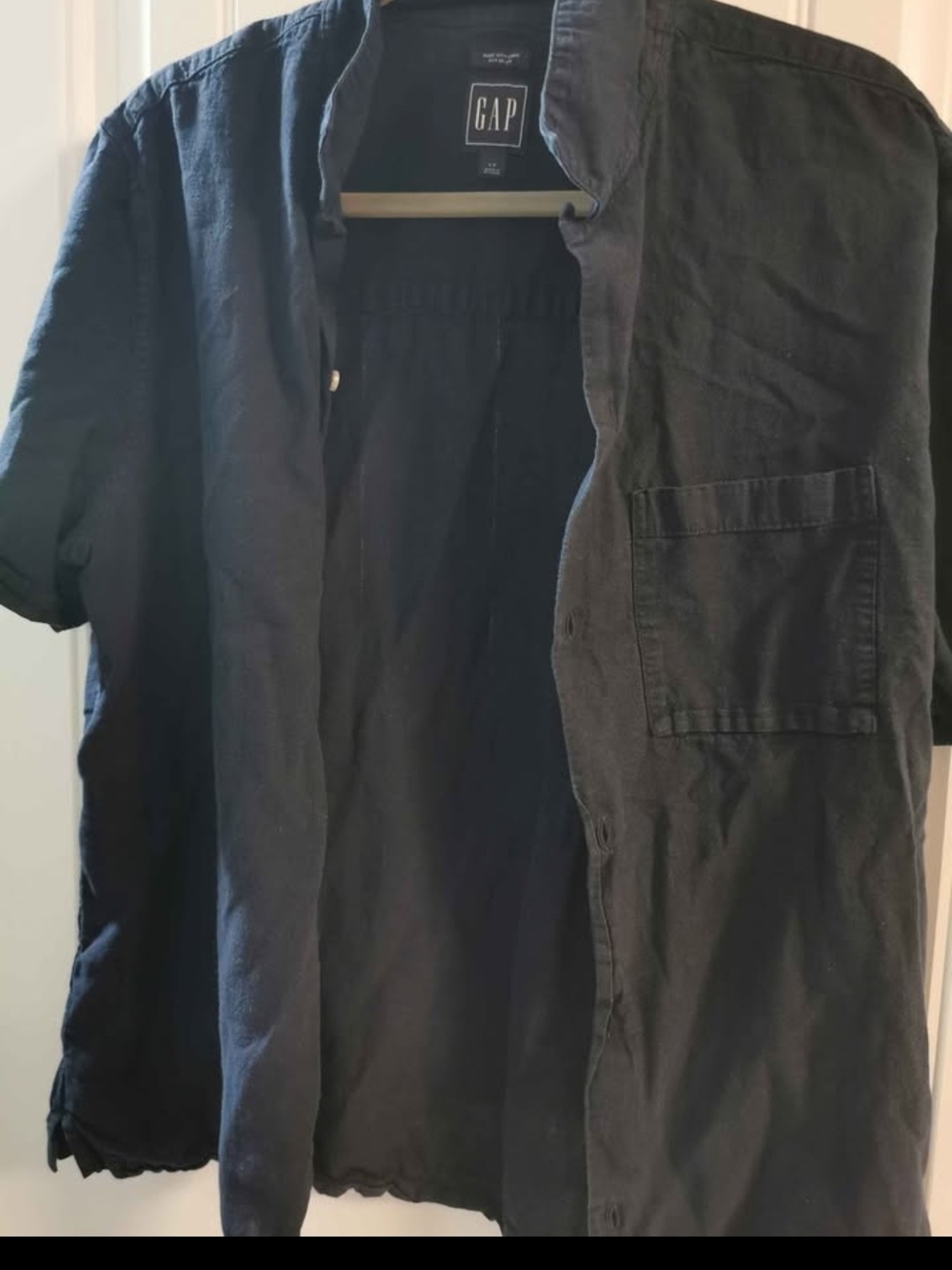 GAP Men's Short-Sleeve Linen Shirt